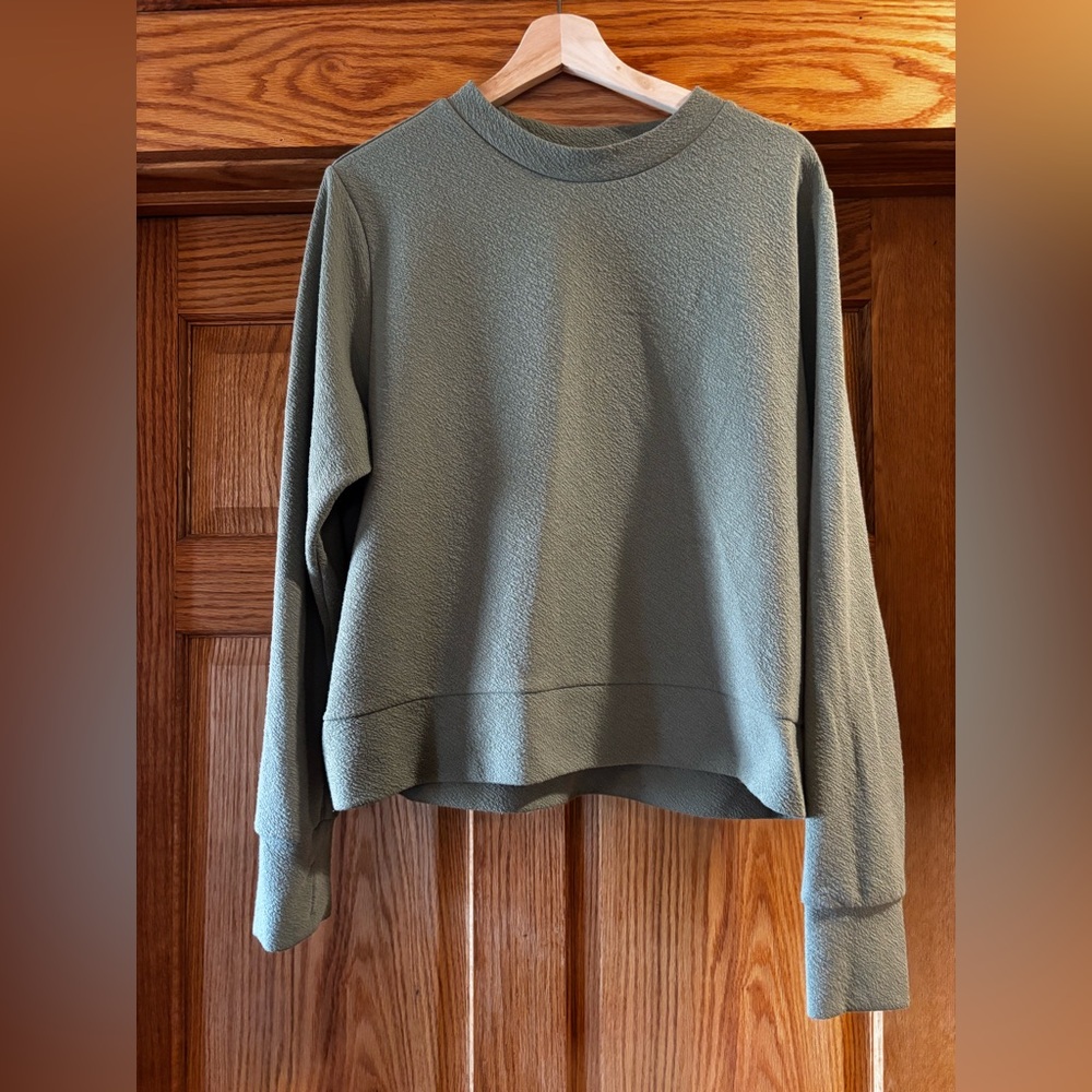 Avia Olive Green Pullover